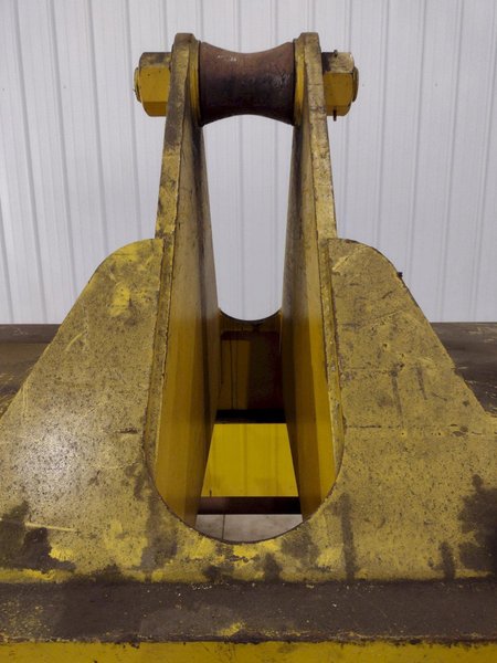 30,000 LBS AVON ENGINEERING LIMITED MODE 5160-04 PALLET/SHEET LIFTER: STOCK #23559