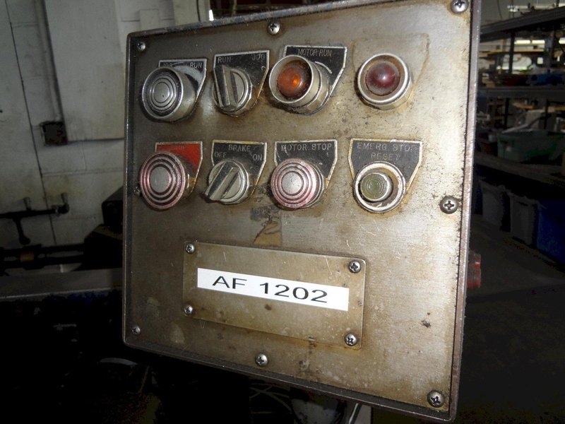 NILSON MODEL 752 4-SLIDE MACHINE (14314)