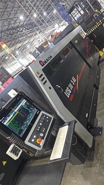 2,000 Watt Amada LCG 3015AJ Fiber Laser, 2016 – 5′ x 10′ tables
