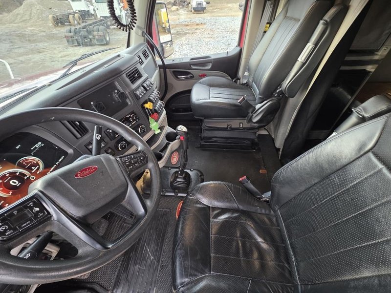 2022 Peterbilt 567 804174