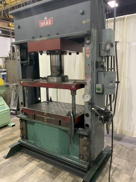 200 TON DAKE MODEL #908-201 HYDRAULIC H FRAME PRESS: STOCK #80884