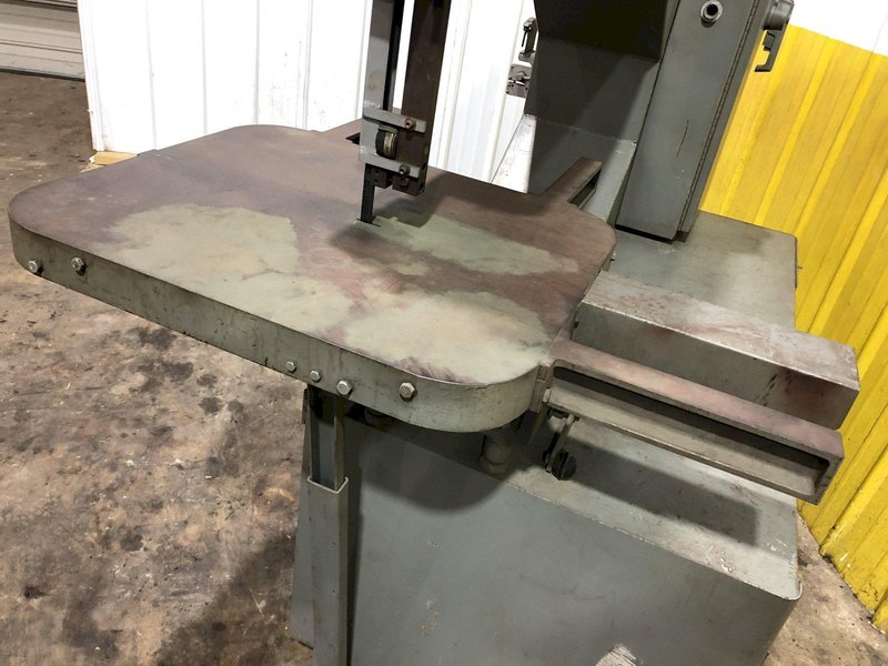 36" GROB MODEL #4V-36 VERTICAL BAND SAW: STOCK #17576