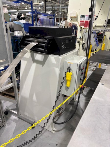 PA INDUSTRIES MOTORIZED COIL STRIP STRAIGHTENER : YOBRO #25104