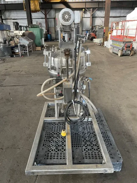 LEE 20 GALLONS DOUBLE MOTION REACTOR