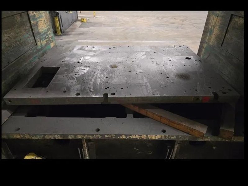 72&quot; x 48&quot; x 3&quot; STEEL RISER PLATE