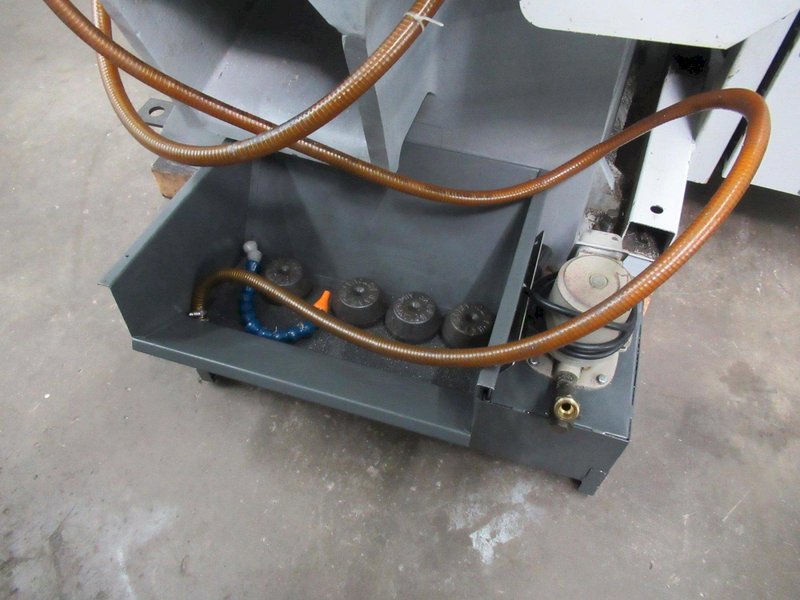 Haas TL-1 CNC Toolroom Lathe with Tailstock, 5C Collet Closer,  Coolant Pump and Tank