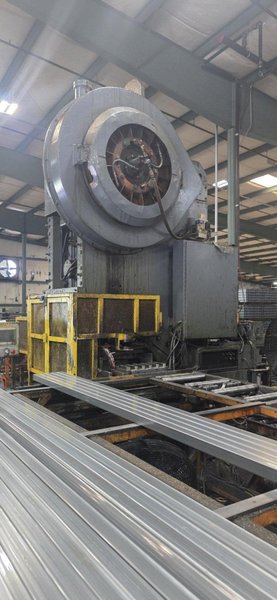 150 TON MINSTER G1-150 OBI PRESS. STOCK # 0758326