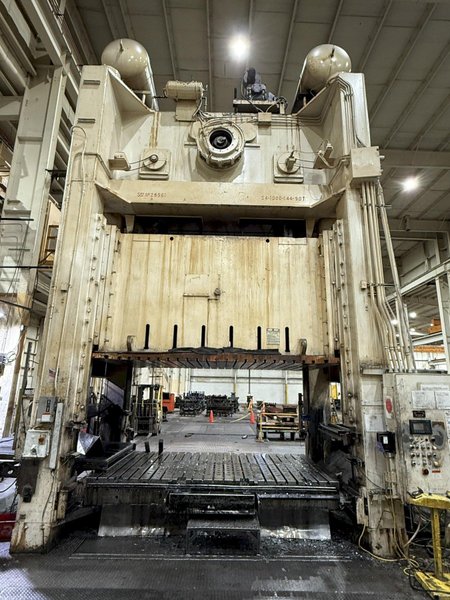 1000-ton Verson S4-1000-144-90T Straight Side Press - Used, Double Crank Stamping Press For Sale