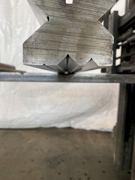 5&#039;7&quot;(67&quot;) PRESS BRAKE BOTTOM 90 DEGREE FOUR-WAY DIE. STOCK # 0309421