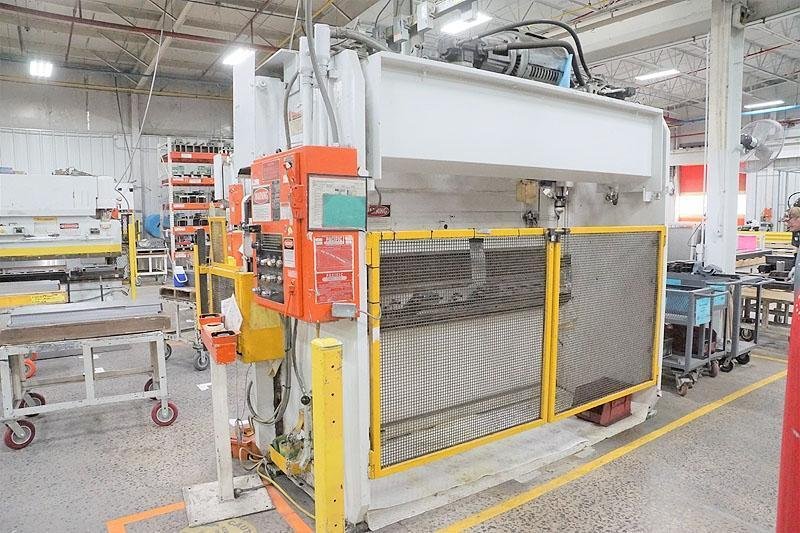 135 TON X 10' PACIFIC HYDRAULIC PRESS BRAKE: STOCK #77100