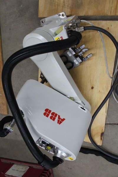 ABB Robot IRB910SC-3/0.65 W/ IRC5 Controller and Teach Pendant, 2019