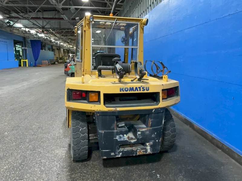 KOMATSU 15400 LBS PROPANE FORKLIFT  -  FG70-5