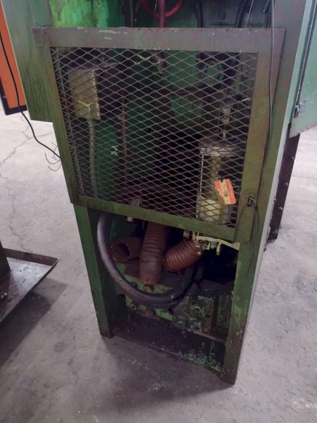7 STATION BOSCH SURFTRAN THERMAL DEBURRING MACHINE: STOCK #17292