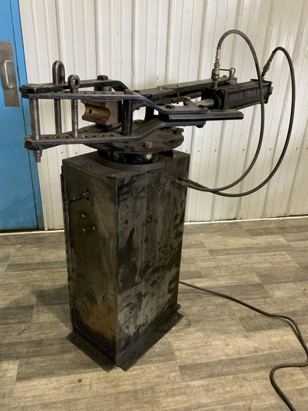 2" HOSSFELD HYDRAULIC PIPE AND TUBE BENDER: STOCK #81507