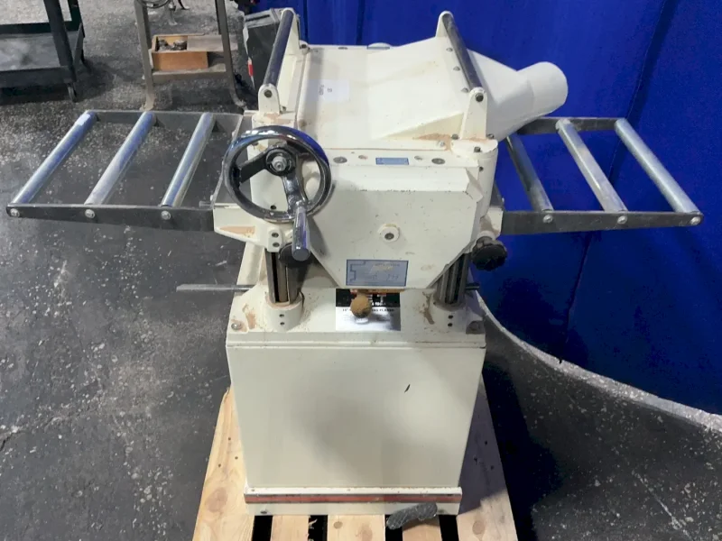 JET 15” WOODWORKING PLANER  -  JWP-15CS
