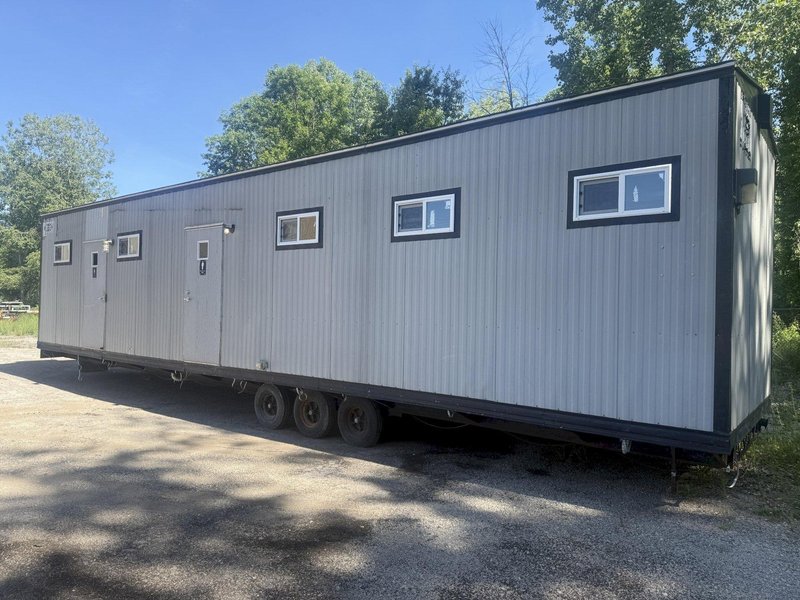 2008 MICHIANA MEN'S &amp; WOMEN'S PORTABLE BATHROOM TRAILER: STOCK #23097