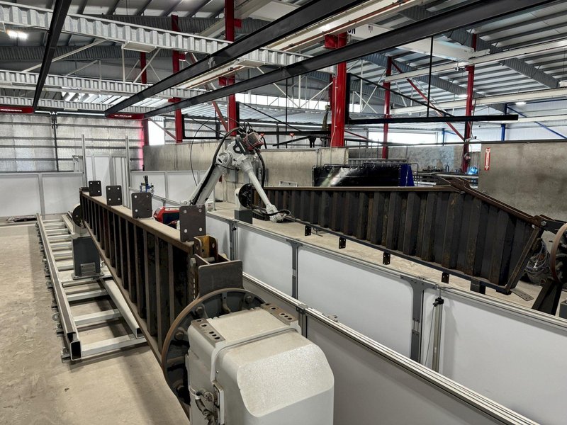 2021 ABB MODEL #IRB 4600 ROBOT WELDING SYSTEM WITH PRESTON EASTIN WELDING FIXTURE: STOCK 21175