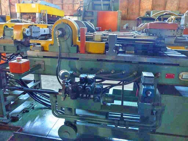 BURR OAK DOUBLE VERTICAL HAIRPIN BENDER STOCK #3061