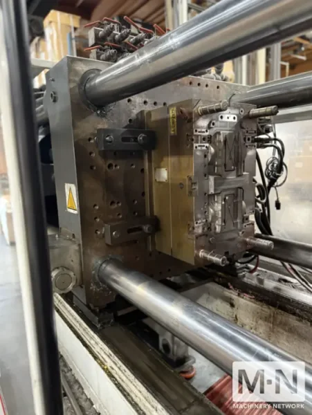 330 TON 28.2 OZ NEGRI BOSSI MODEL JANUS 330 INJECTION MOLDING MACHINE MFG 2012