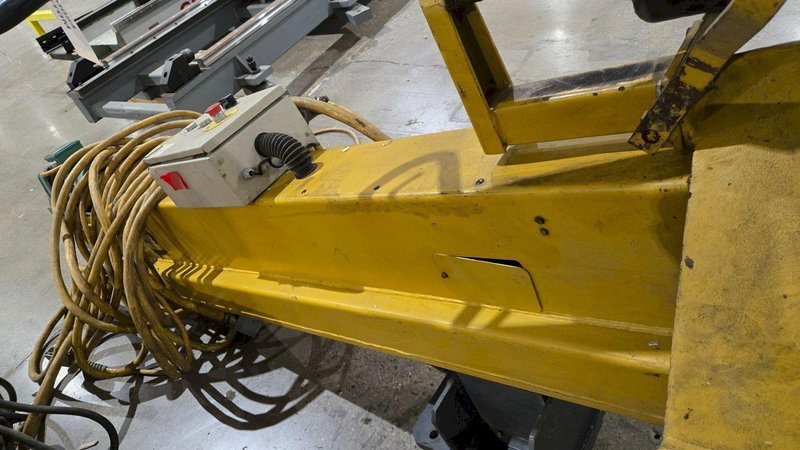 SEFAC M120BF2000 15 TON VEHICLE LIFT USED