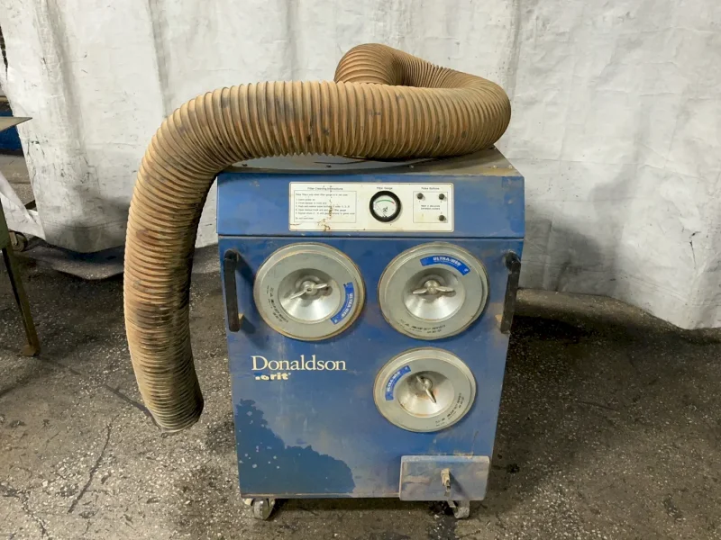 DONALDSON DUST COLLECTOR  -  EZ TRUNK