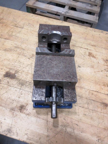 Kurt 3600V 6" Machine Vise- Auction Item