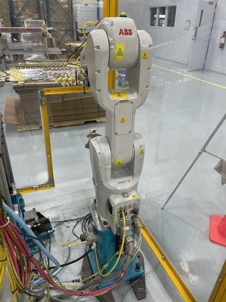 ABB IRB 1200‑5/0.9 – LOW-USAGE, CRATE-NEW COMPACT INDUSTRIAL ROBOT; 5 KG PAYLOAD