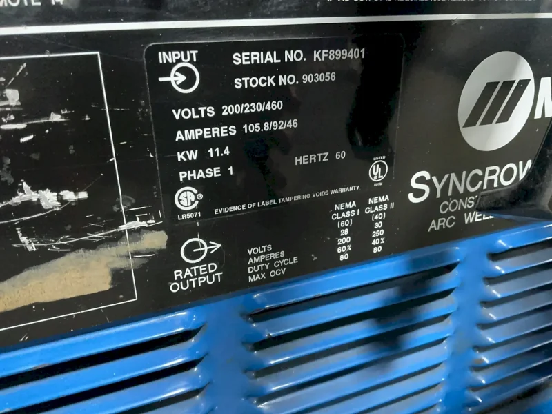 MILLER 250 A WELDER   -  SYNCROWAVE 250