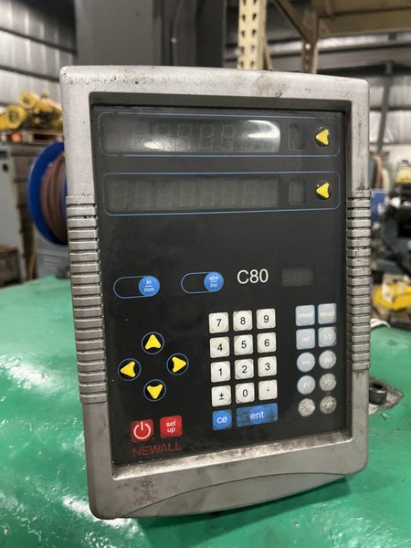 28"/19" x 144" MONARCH ENGINE LATHE, MODEL 2516, INCH/METRIC THREADING, 18" 4 JAW CHUCK, STEADY REST, 12 - 1500 RPM, NEWALL C-80 READOUT, #51411