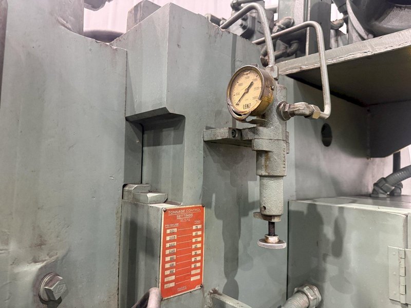 75 TON PACIFIC MODEL #75PF PRESSFORMER HYDRAULIC PRESS 10" STROKE: YOBRO #25330