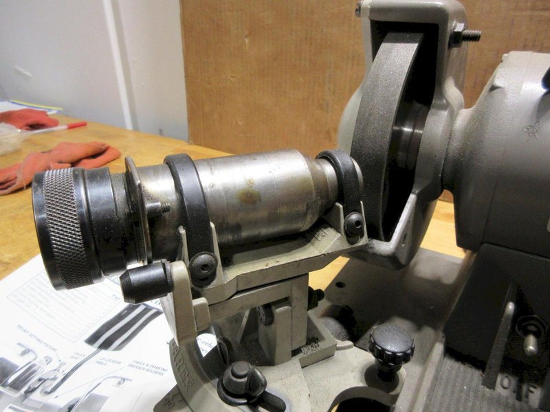 Darex M5B Drill Bit Sharpener &amp; 1/2&quot; &amp; 3/4&quot; Chucks w/ Pedestal Stand- Auction Item
