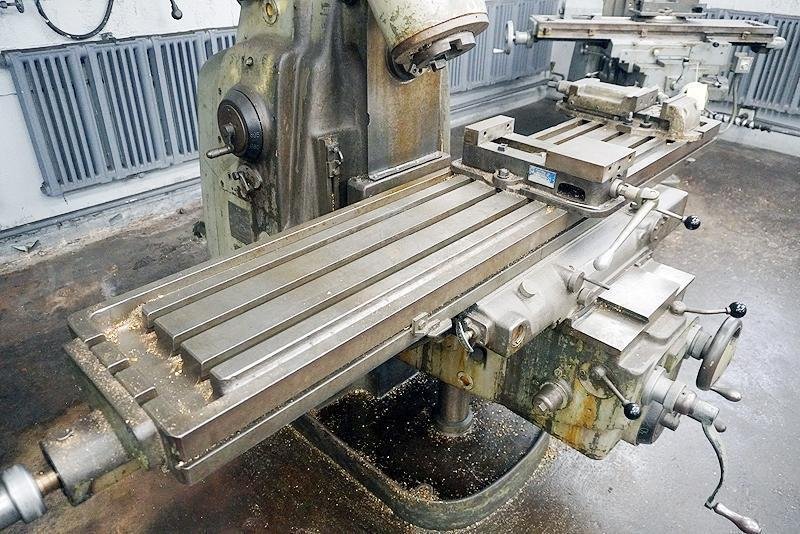 #3 CINCINNATI MODEL #3MI HORIZONTAL UNIVERSAL MILL WITH TOOLMAKERS OVERARM SPINDLE: YOBRO #25929