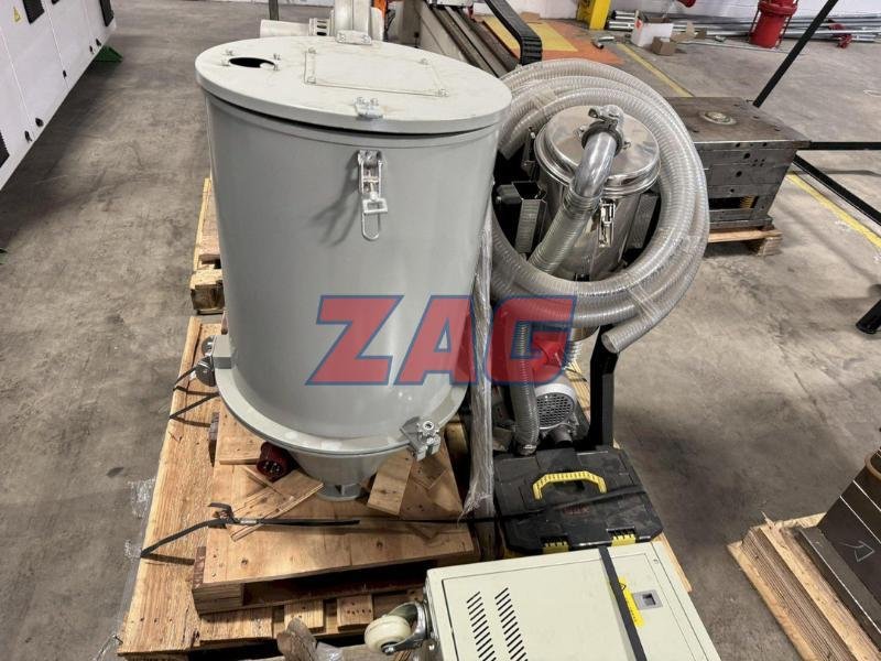 Chen Hsong Speed 258 Used Injection Molding Machine, 260 ton, Yr. 2019, 10 oz.