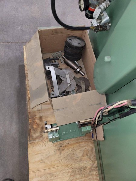 1983 Royal Master TG 12X3 Centerless Grinder (#5302)