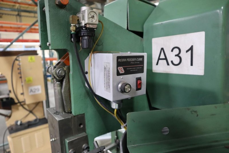 MIlford Orbitform #305-VH-FRM Riveter - Vibratory Feed Bowl - Needs Parts- Auction Item