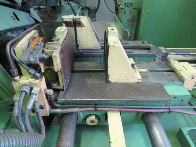 DoAll C-260 Horizontal Automatic Band Saw- Auction Item