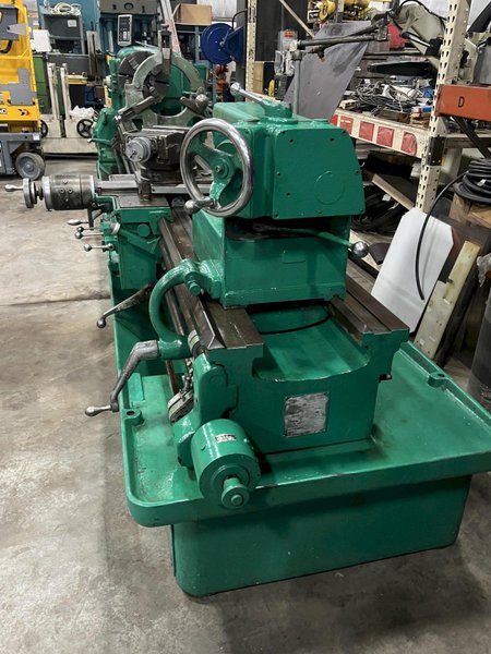 28"/19" x 144" MONARCH ENGINE LATHE, MODEL 2516, INCH/METRIC THREADING, 18" 4 JAW CHUCK, STEADY REST, 12 - 1500 RPM, NEWALL C-80 READOUT, #51411