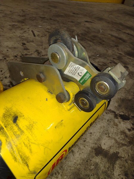 250 LBS X 2007 ANVER MODEL #ATL25M2-60MROT ELECTRIC POWERED VACUUM SHEET LIFTER: STOCK #21303