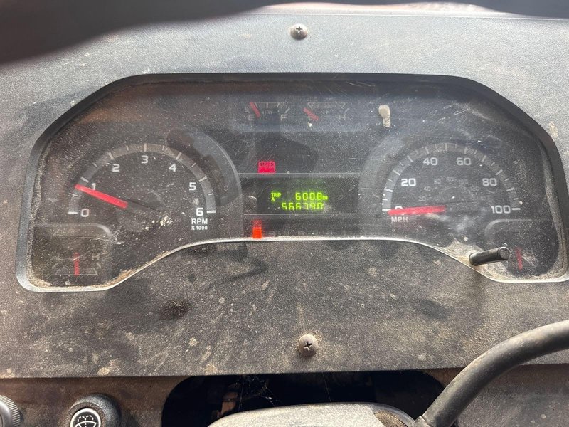 Ford Econoline E-350 Step Van, 2013 – 5.4L V8 Ready for Work