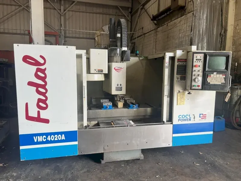 USED FADAL MODEL 4020A VERTICAL MACHINING CENTER YEAR: 1999