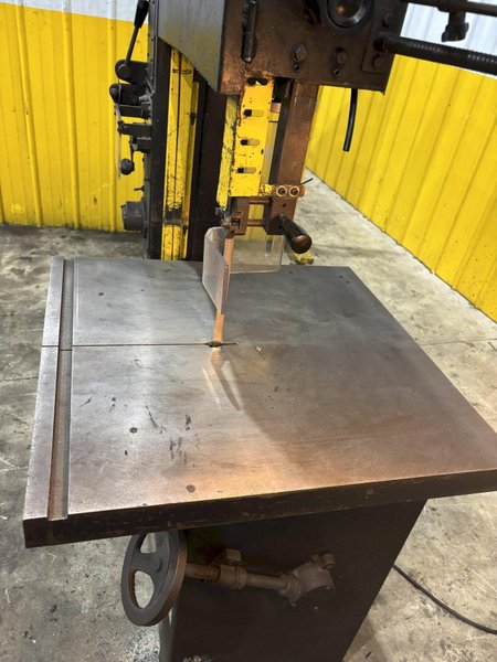 18" DAYTON MODEL #4TK02 VERTICAL BANDSAW W/ BLADE WELDER: YOBRO #23855