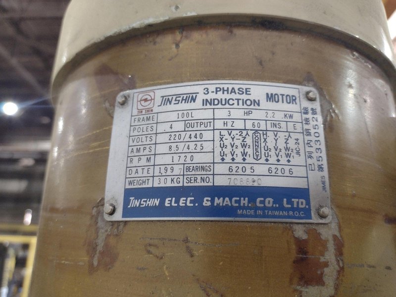 3 HP MICROCUT MODEL #1050 VERTICAL KNEE MILL: STOCK #21731