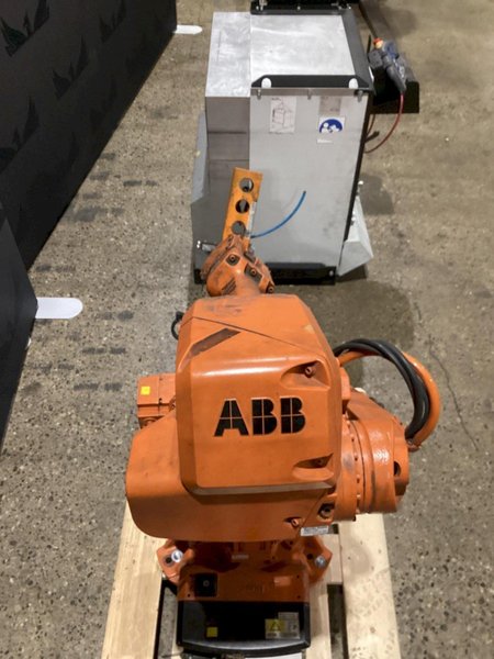 ABB IRB 2600 M2004 Robot w/ IRC5 Controls, Missing Cable Set USED