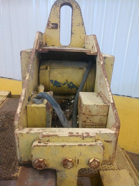 14,000 LB 7 TON X 26&quot; TO 60&quot; X 72&quot; OD BRADLEY MOTORIZED COIL GRAB: STOCK 13233