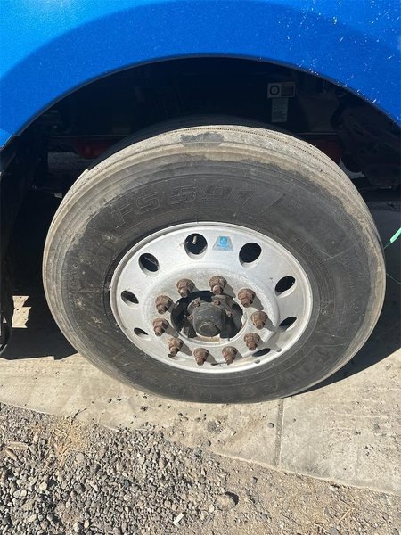 2022 Kenworth T680 1XKYD49X9NJ466983