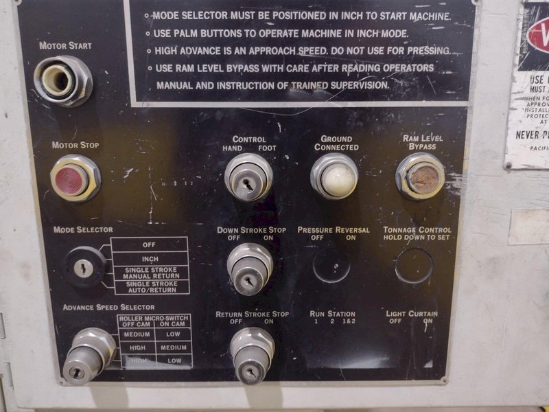 55 TON X 10' PACIFIC MODEL J55-10 HYDRAULIC PRESS BRAKE WITH HURCO BACK GAUGE: STOCK #10653