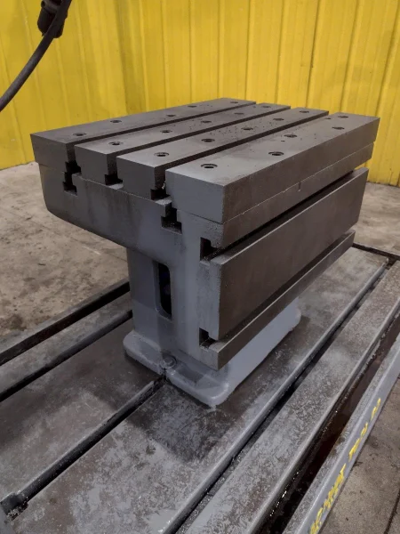 4&#039; X 9: CARLTON 1A RADIAL ARM DRILL. STOCK # 0992325