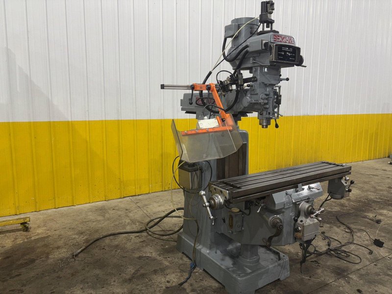 3 HP SEIKI XL MODEL #3VX VARIABLE SPEED VERTICAL RAM TYPE KNEE MILL: YOBRO #23839