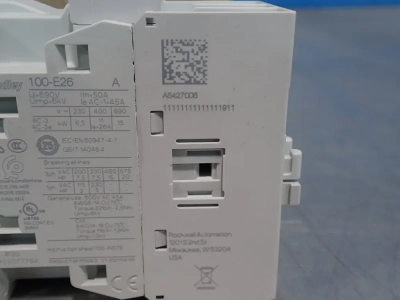 ALLEN-BRADLEY CONTACTOR  -  100-E26KD00
