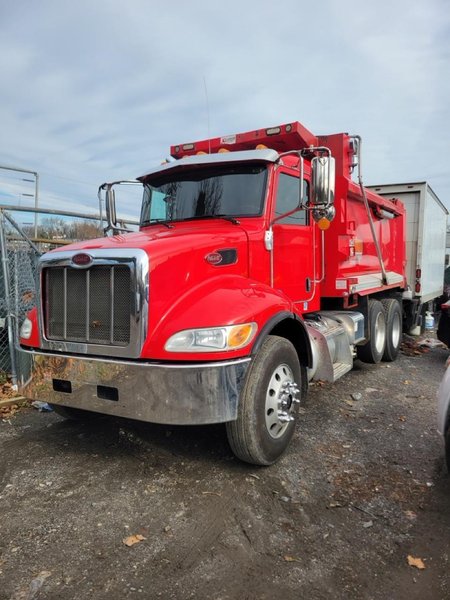 Peterbilt 567 Dump Truck, 2016 – Heavy Duty, Automatic